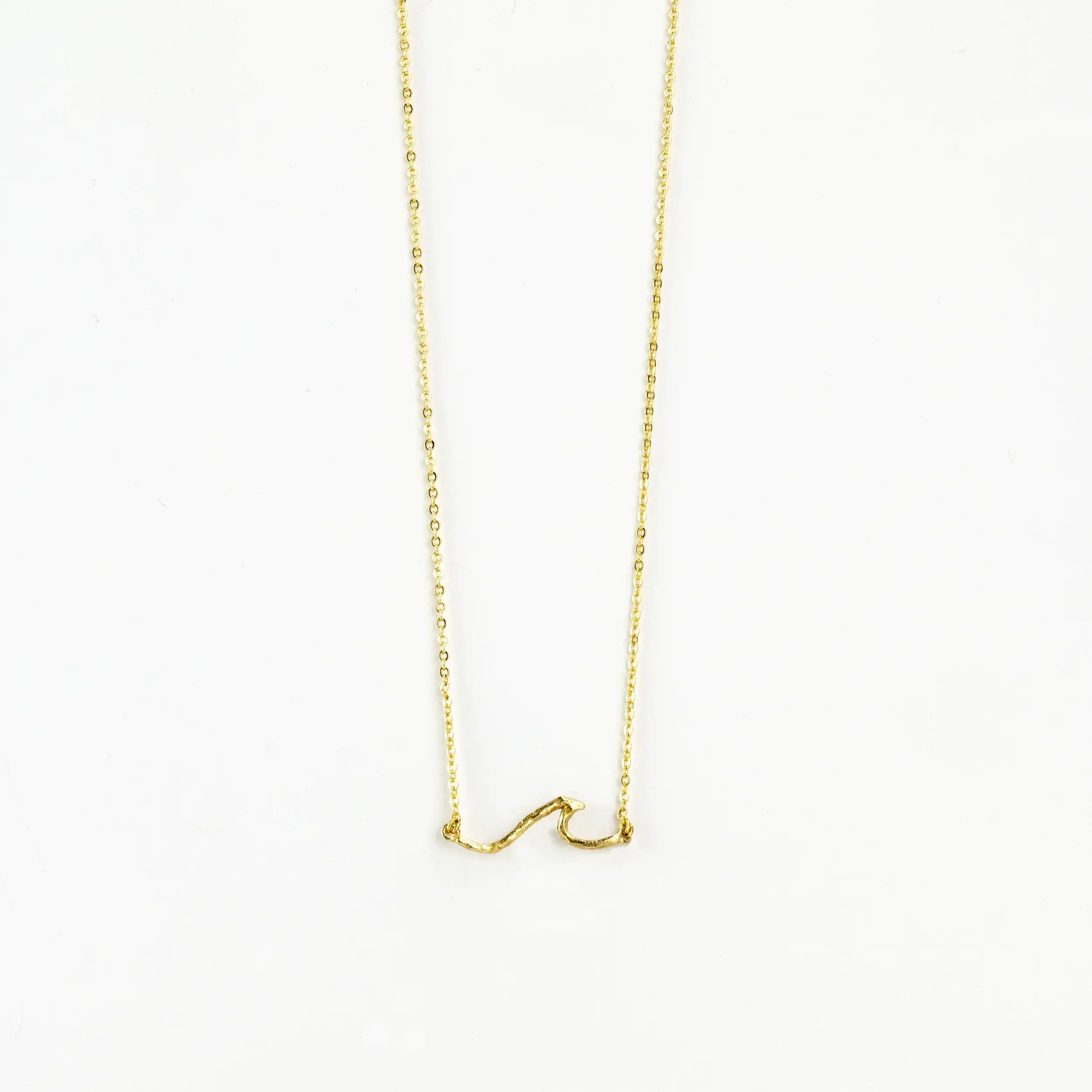 Asri Hammered Wave Necklace
