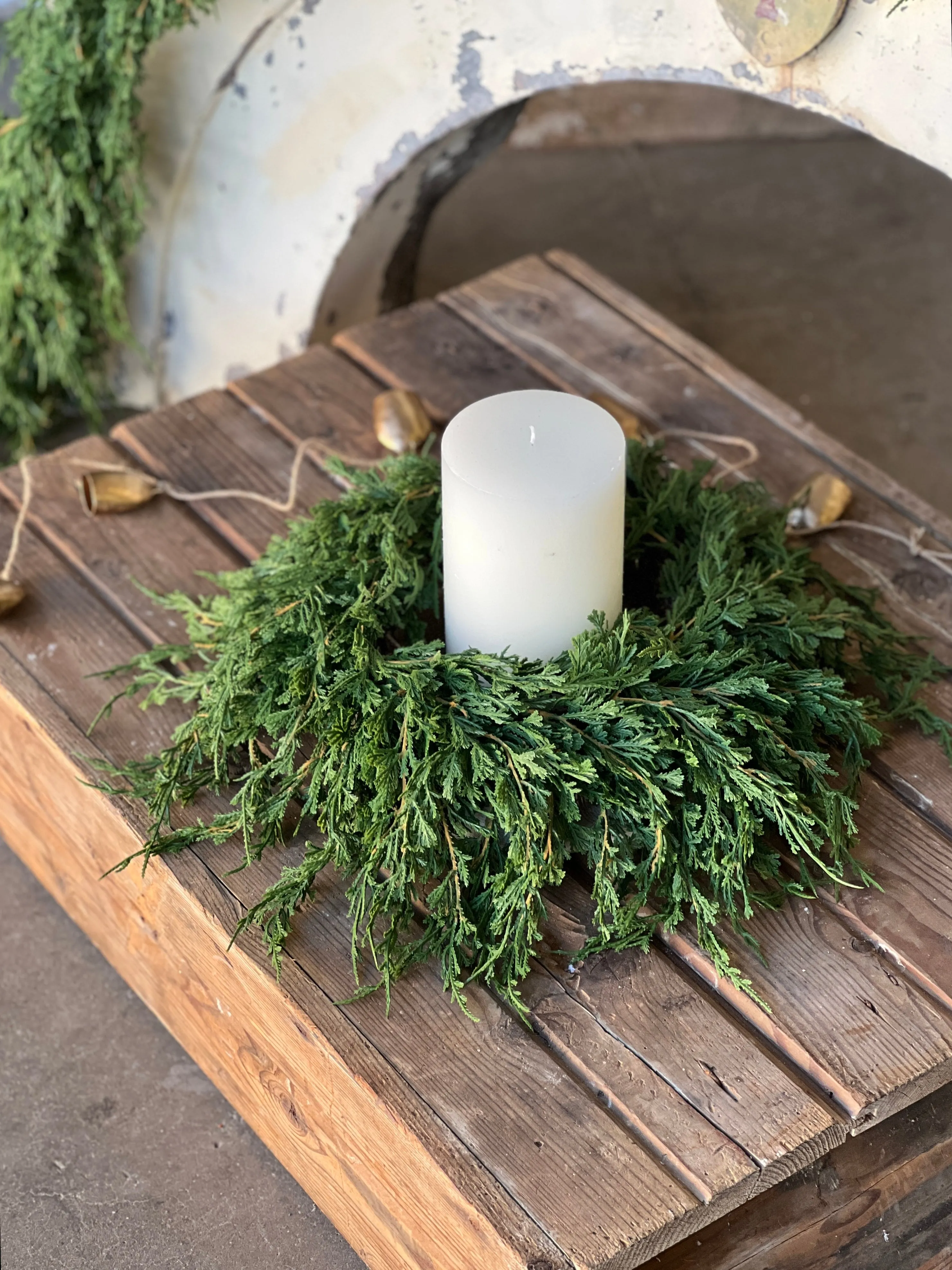 Emerald Falls Candle Ring | 14"