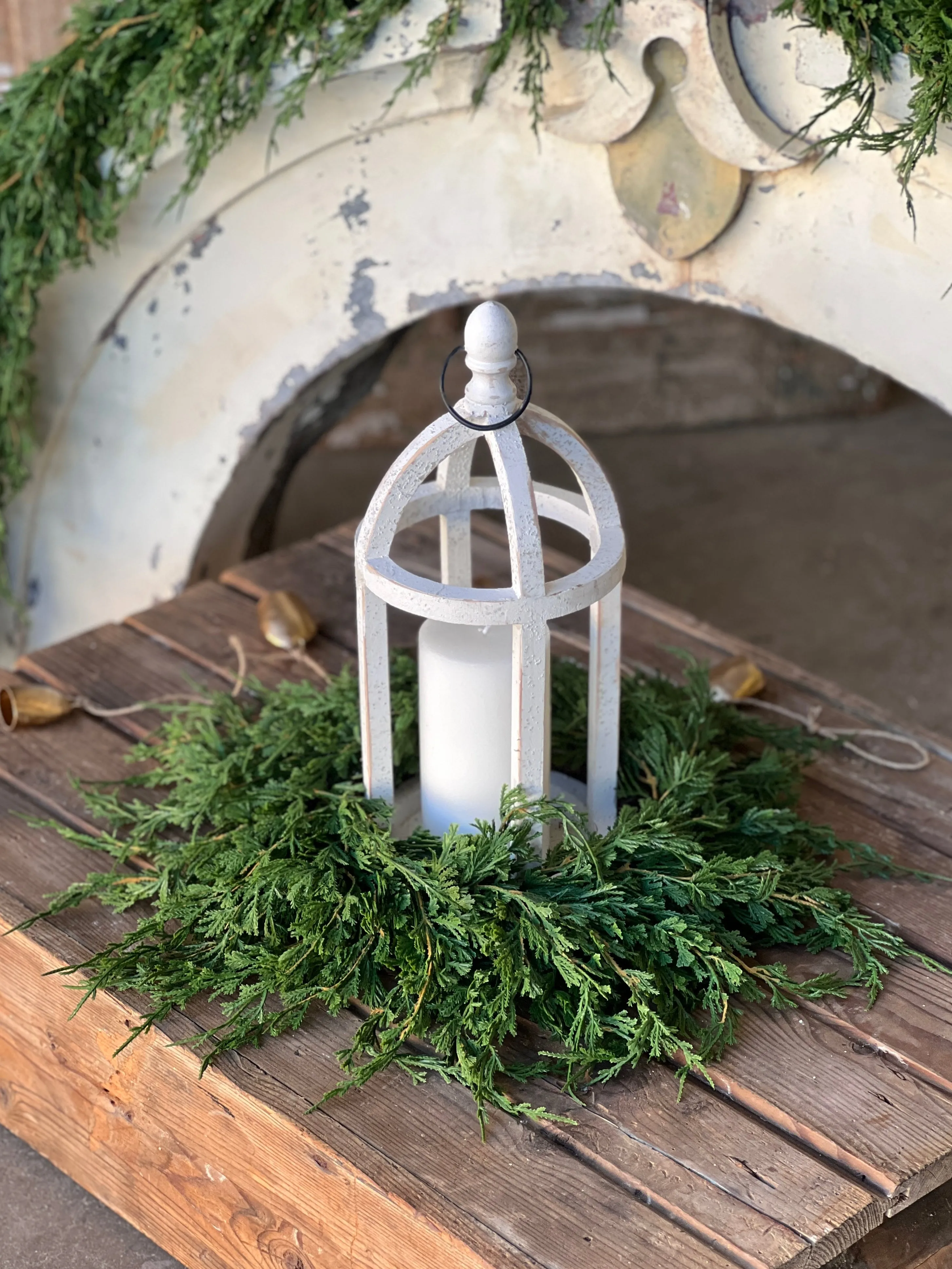 Emerald Falls Candle Ring | 14"