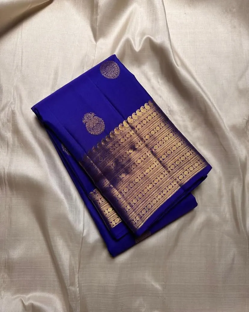Enticing Royal Blue Soft Silk Saree With Tremendous Blouse Piece