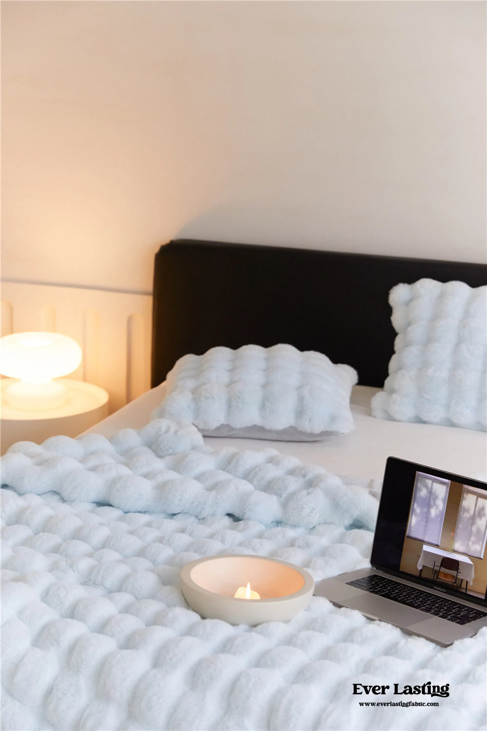 Fluffy Plush Throw Blanket / Gray