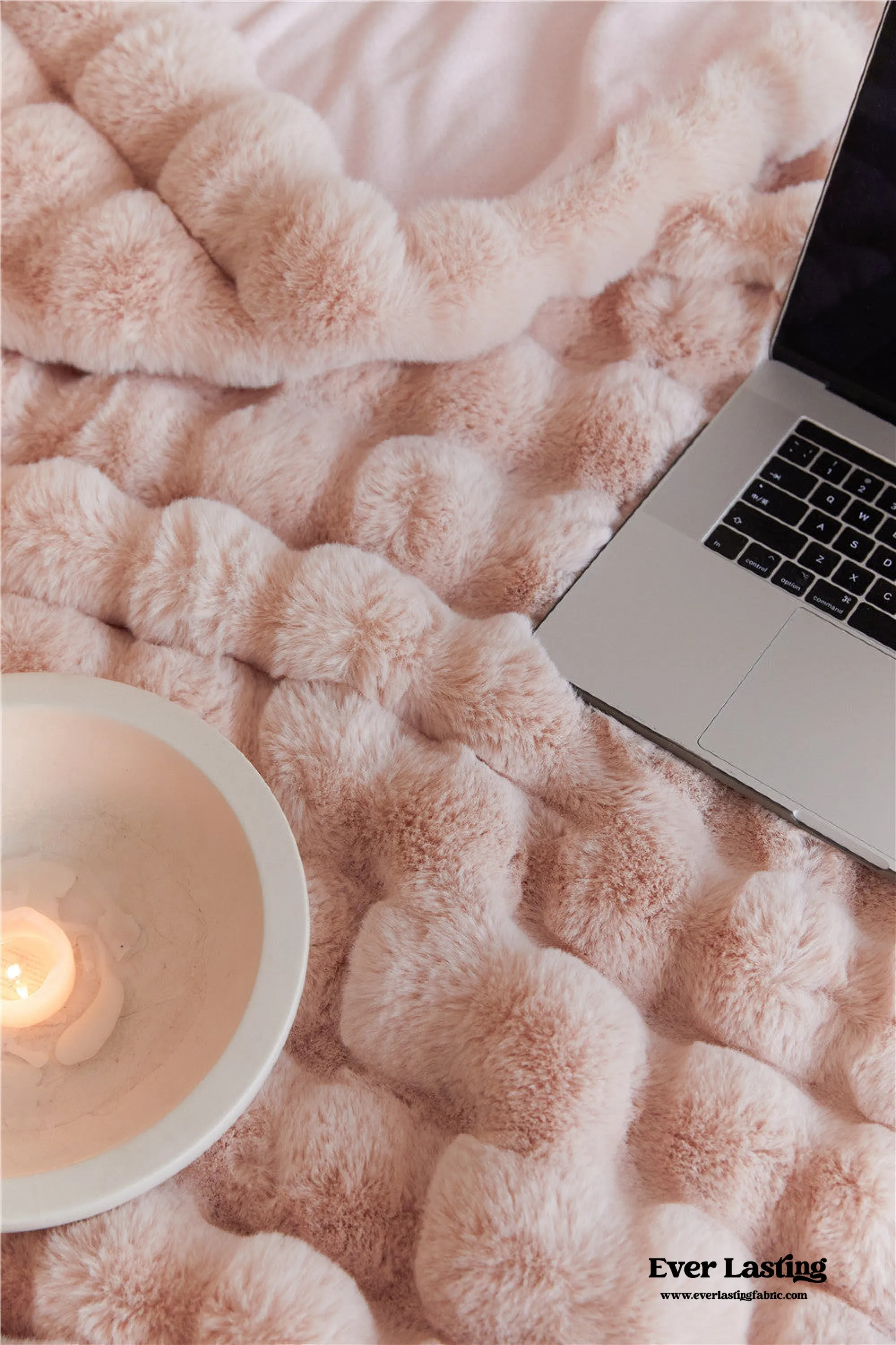 Fluffy Plush Throw Blanket / Gray