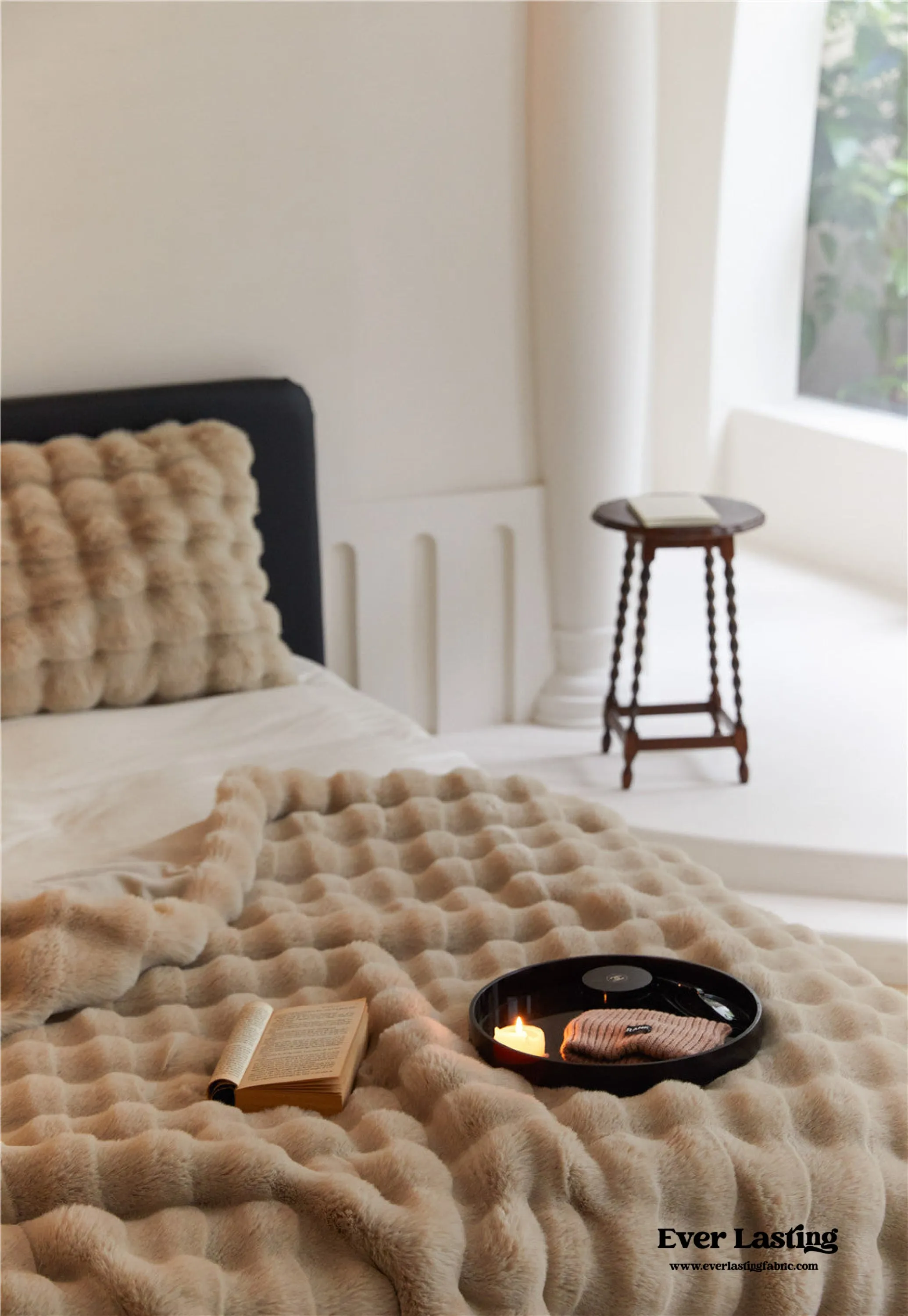 Fluffy Plush Throw Blanket / Gray