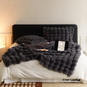 Fluffy Plush Throw Blanket / Gray