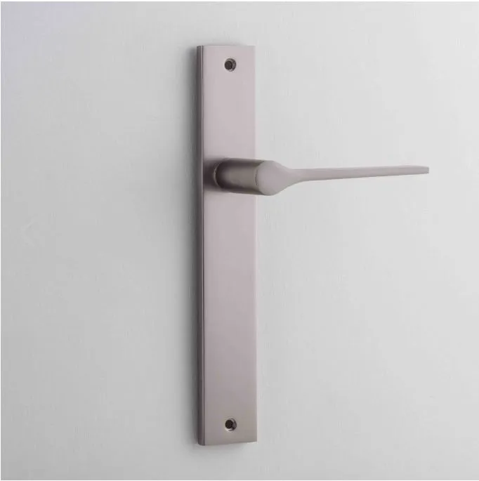 IVER COMO LEVER RECTANGULAR BACKPLATE