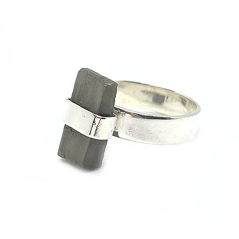 Labradorite Raw Shard Gemstone Ring