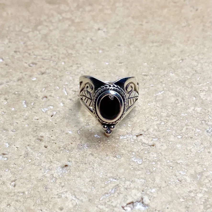 Onyx Ring - Raya